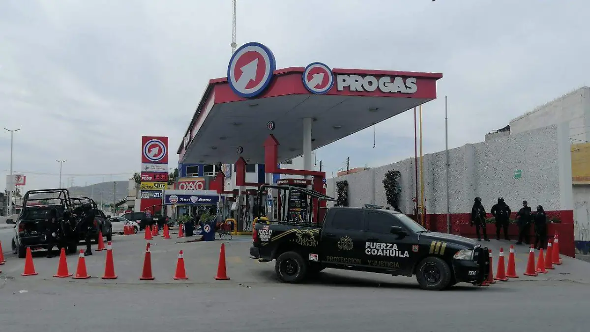 10 Gasolinera 1